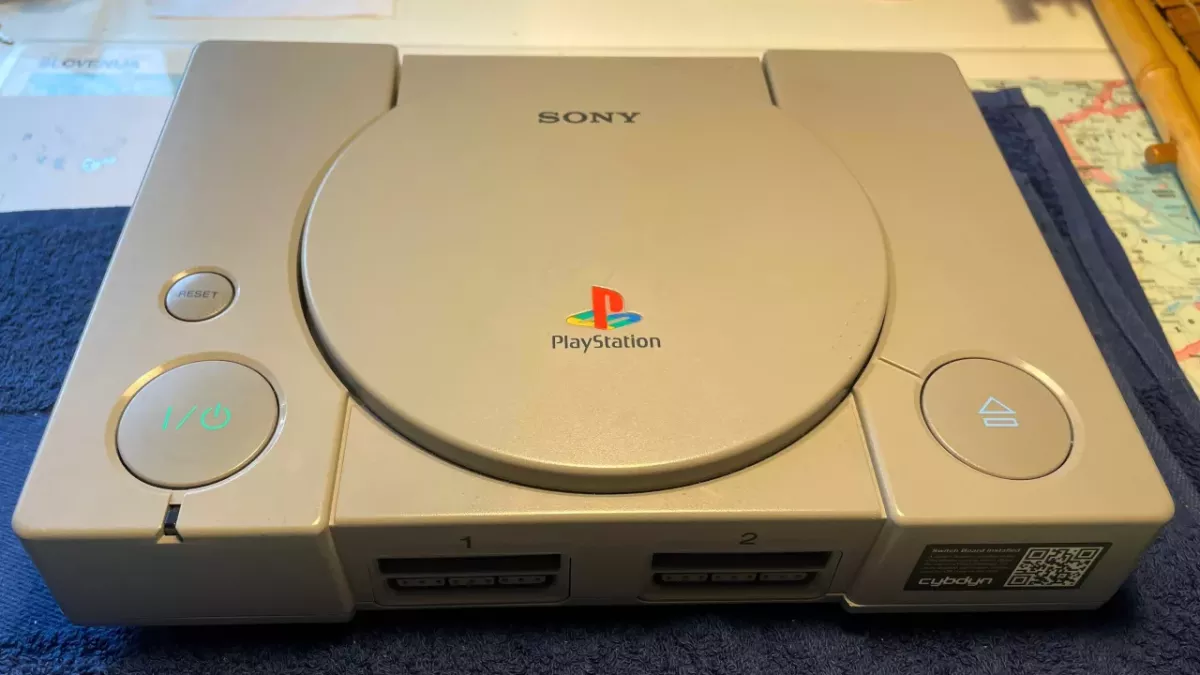 ps1 option cachée