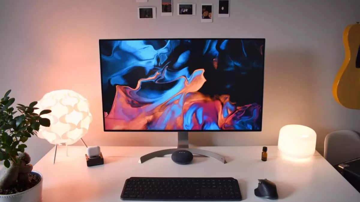 Un écran de PC incurvé en large promotion 