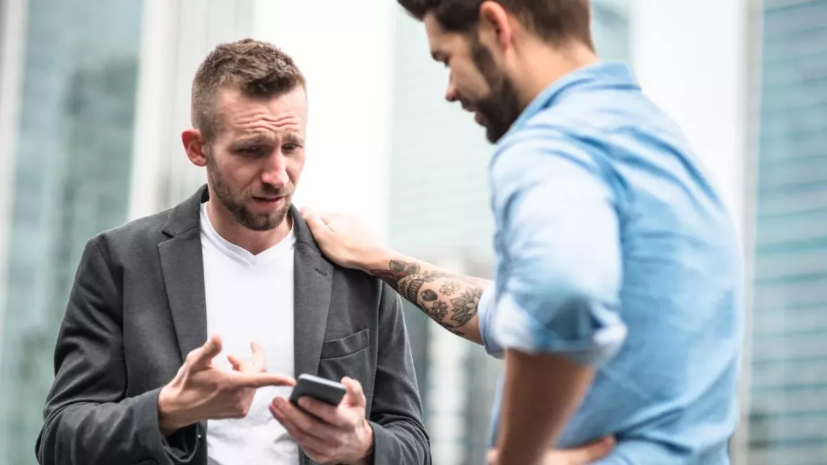 Les vieux iPhone bientôt bloqués ?