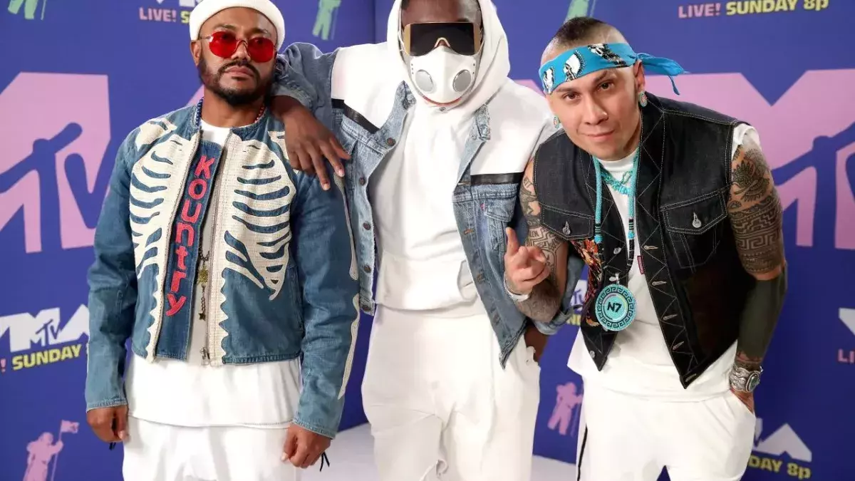 will.i.am (au centre) lors des MTV Video Music Awards 2020.