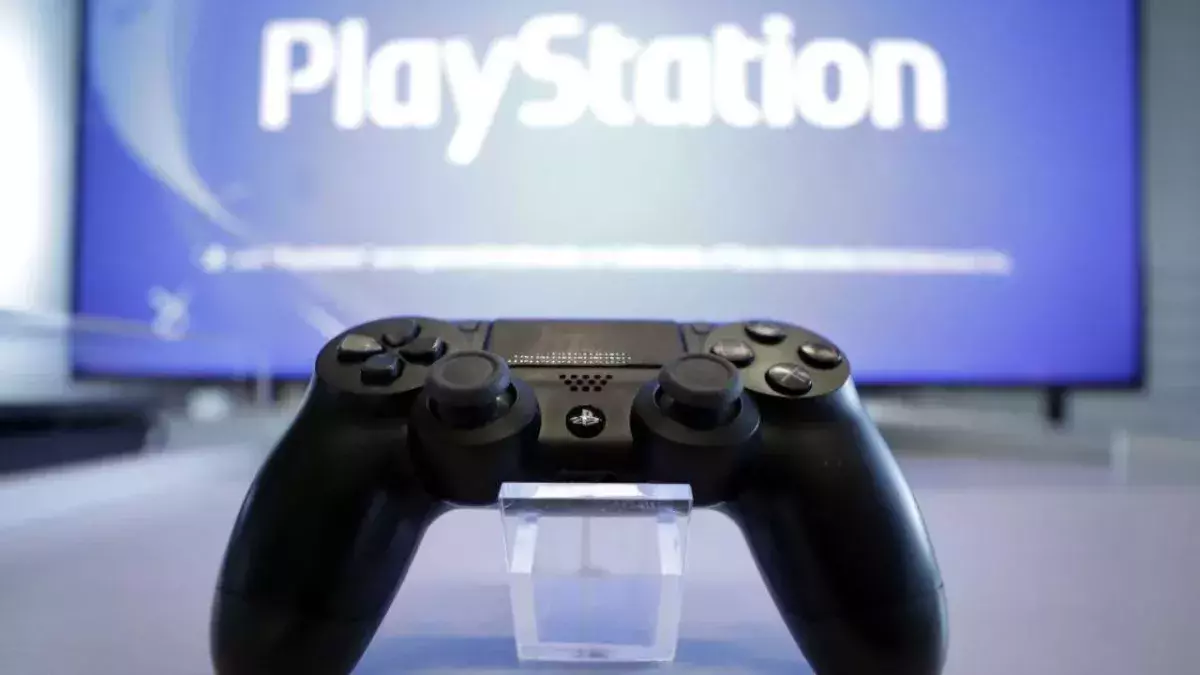 Console et manette PS4