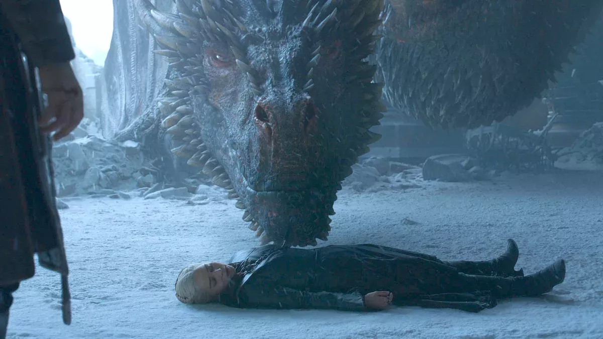 Game of Thrones : on sait enfin ce qu'a fait Drogon du corps de Daenerys !