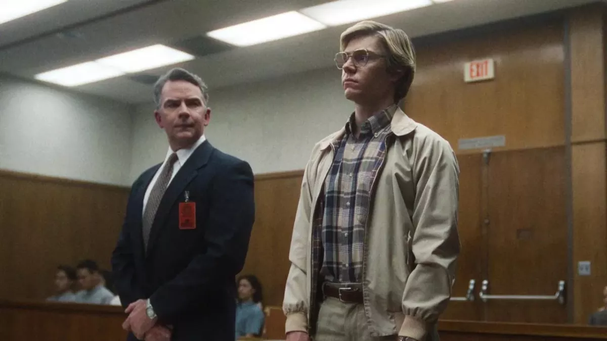 Evan Peters