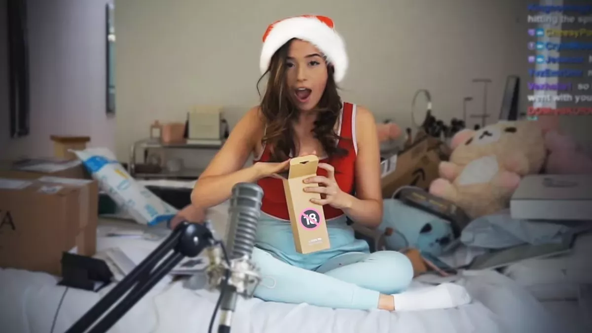 Un fan de Pokimane lui envoie un CV pour devenir son petit ami, sa réponse est sans appel !