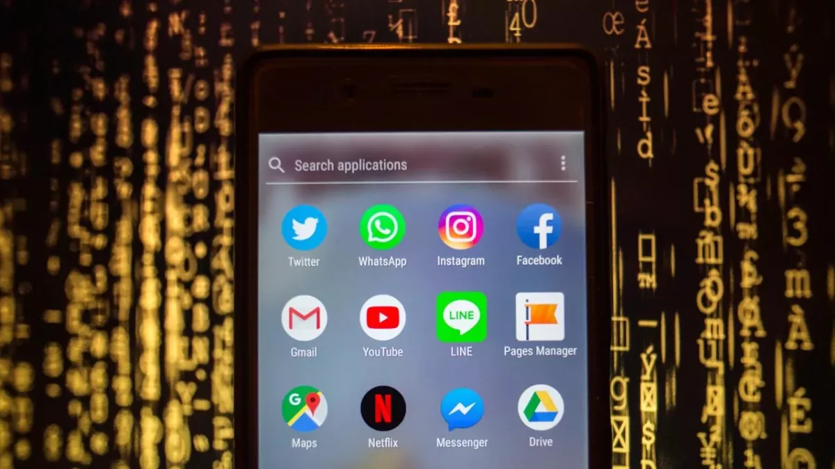YouTube, Instagram, WhatsApp... Et si ces applications devenaient payantes ?
