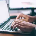 Comment ouvrir et modifier un fichier ODT facilement ?