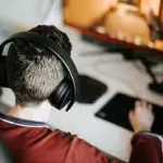 Après une dispute sur Overwatch, il tue son compagnon