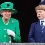 La Reine d'Angleterre et le Prince George
