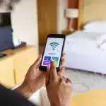 Le wifi dans une chambre d'hôtel 