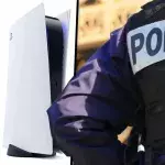 Un homme poignardé par deux jeunes qui voulaient lui voler sa PS5