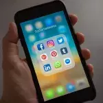 Voici comment activer le mode sombre sur Facebook, Instagram et Twitter