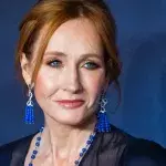 J.K. Rowling répond aux accusations de transphobie