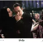 Voici cinq actrices qui ont joué Morticia Addams dans la Famille Addams