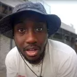 Le streameur Pape San s'exprime après son agression en plein direct, "il avait un couteau sur lui"