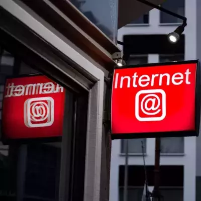 La différence entre Internet et le Ceb