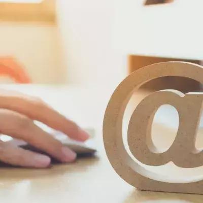 Comment faire un arobase sur un clavier ?