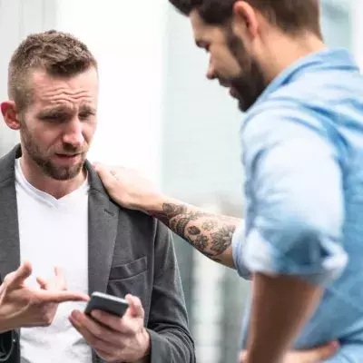 Les vieux iPhone bientôt bloqués ?