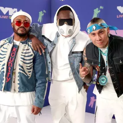 will.i.am (au centre) lors des MTV Video Music Awards 2020.