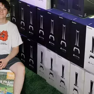 Il devient millionnaire à 16 ans en revendant des PS5 "scalpées"