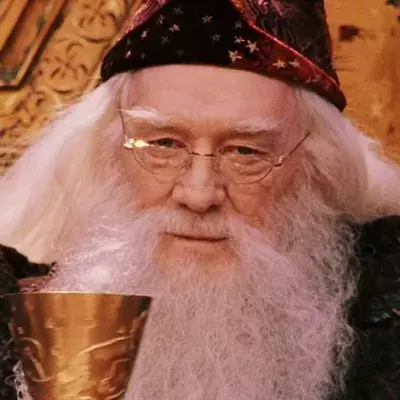 Découvrez les acteurs qui ont incarné Albus Dumbledore au cinéma