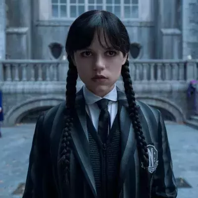 mercredi saison 2 date de sortie