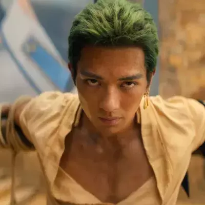 Mackenyu dans le rôle de Zoro (One Piece)