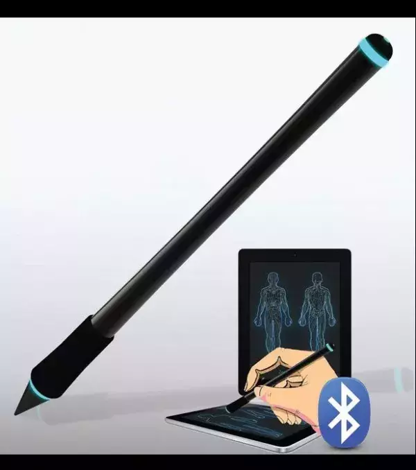 Le stylet pour contrôler la combinaison