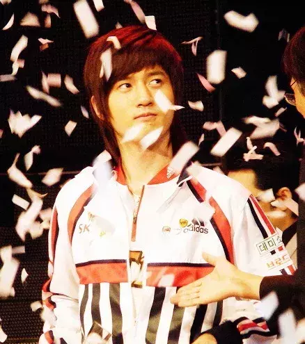 N°12 : Kim "Bisu" Taek Yong. Le Coréen a remporté 256.507,13 dollars sur 34 tournois grâce à ses performances sur StarCraft.