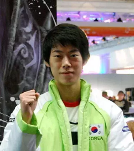 N°6 : Jang "Moon" Jae Ho. Avec ses 292.019,57 dollars en 43 tournois, le Coréen est réputé sur StarCraft 2 et considéré comme presque invincible sur Warcraft 3.