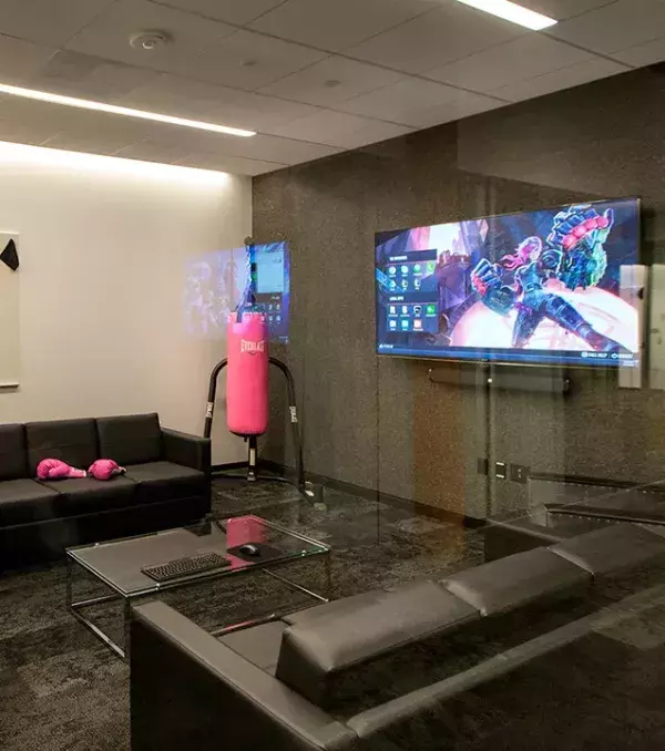 Des espaces pour se détendre en regardant une game