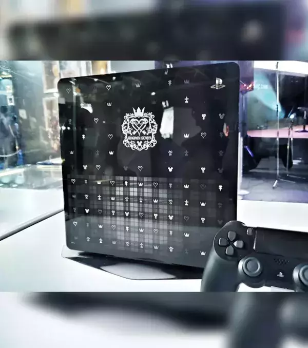 PS4 Kingdom Hearts 3 édition limitée surface