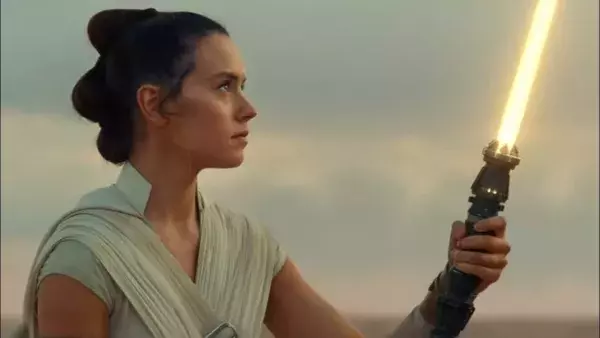 5. Le sabre de Rey (Skywalker)                                 