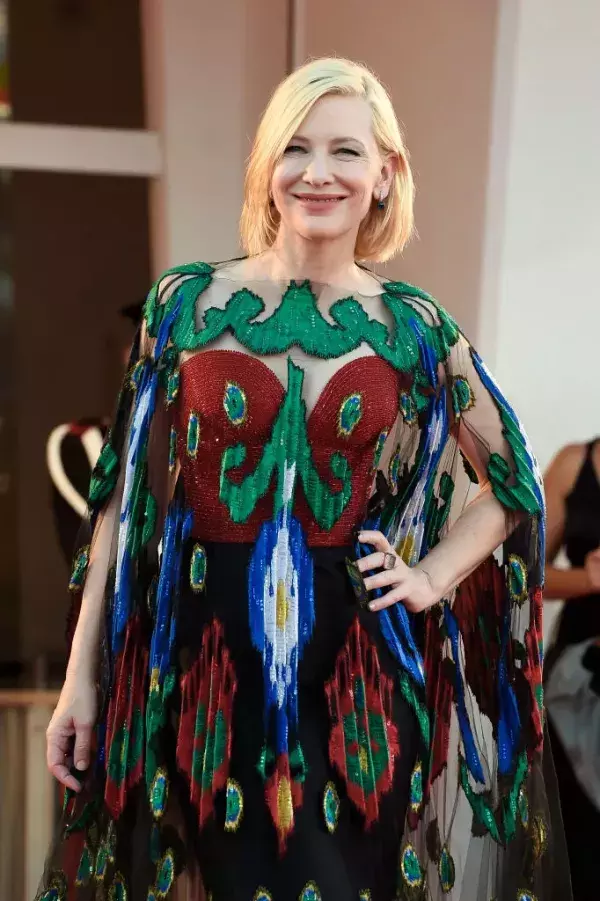 Catt Blanchett qui incarne Galadriel