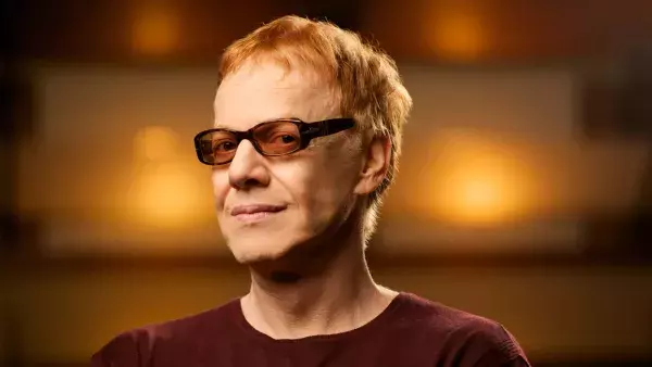 Danny Elfman : La source musicale du cinéma étrange de Tim Burton