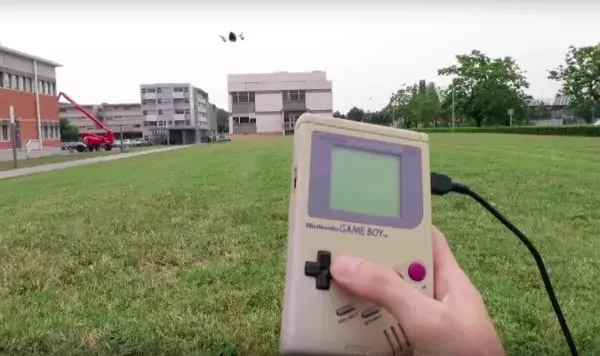 Diriger un drone avec…