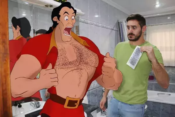 Pour avoir une chance de séduire Belle, Gaston s'est dit que l'épilation était une bonne idée...