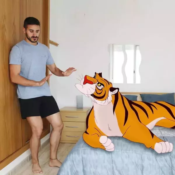 Trouver un autre endroit pour dormir parce que la place est déjà prise par Rajah (Aladdin)