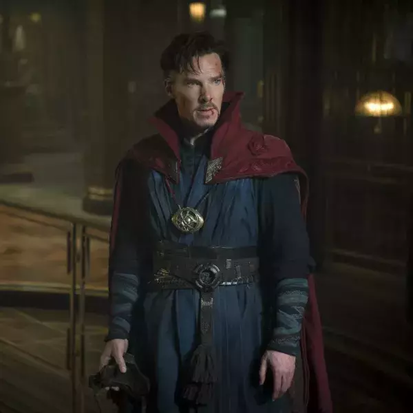 Numéro 7 : Doctor Strange (interprété par Benedict Cumberbatch) 