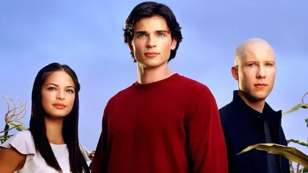 9. Smallville (2003-2008)    