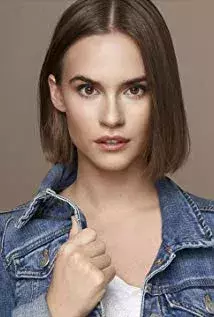 Ema Horvath                  